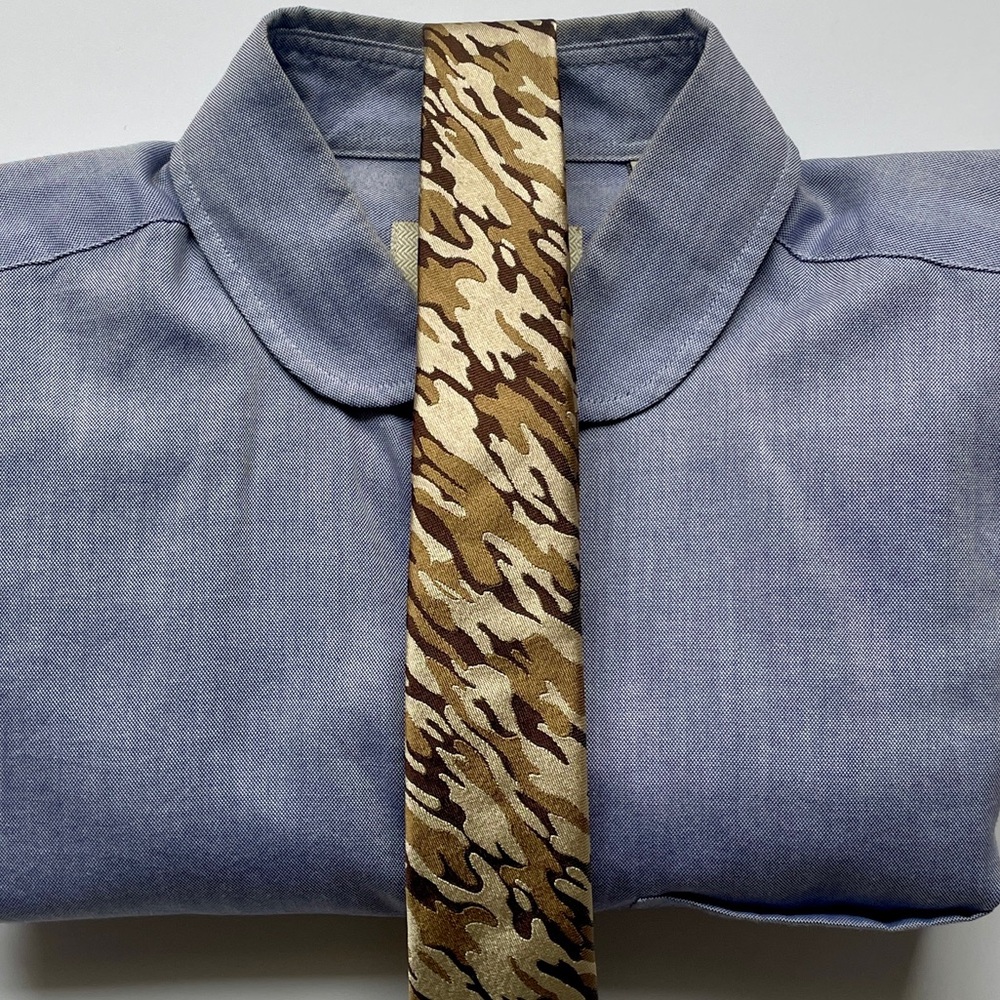 Rare Band of Outsiders Camouflage Slim Tie